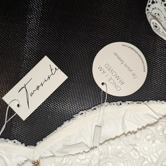 Two Sisters Celine Top White Size 4 Off The Shoulder - Picture 12 of 12